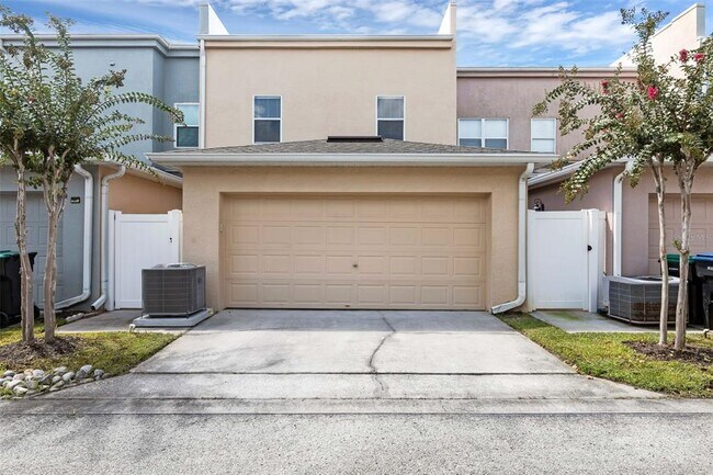 Building Photo - 12727 Tanja King Blvd