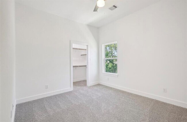 Building Photo - 4514 Galesburg St