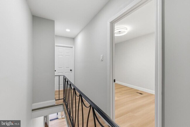 Building Photo - 2125 N 28th St