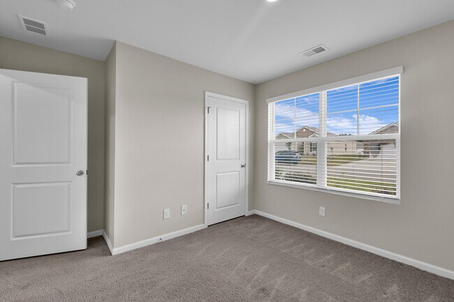 Building Photo - 233 Caribbean Village Dr