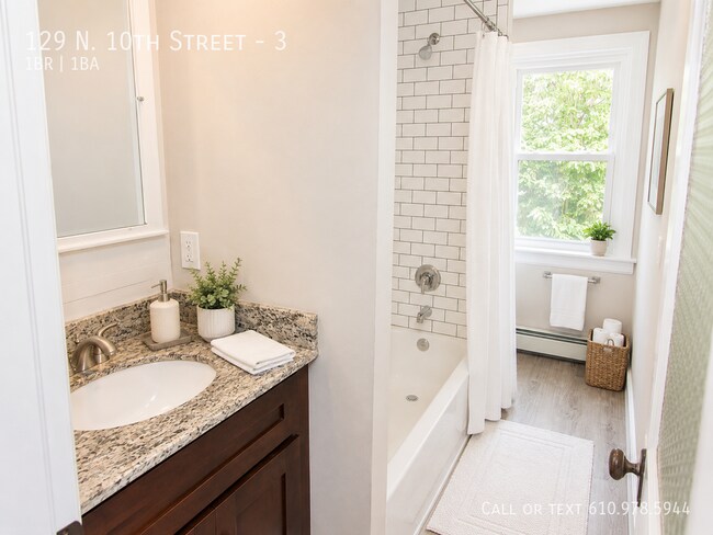Building Photo - 129 N 10th St