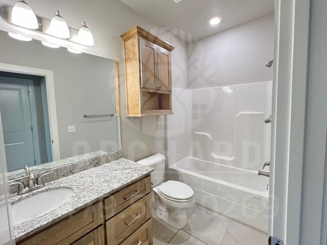 Building Photo - Single Family Home - Popular Huntley Plan