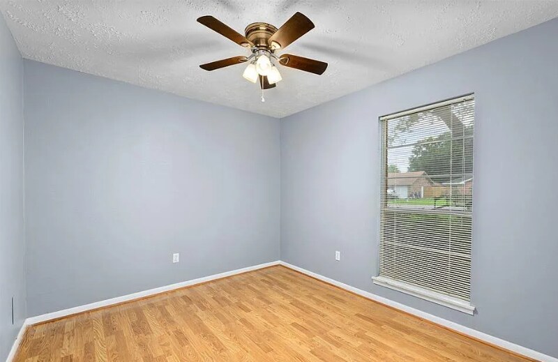 Building Photo - 2126 Redwood St