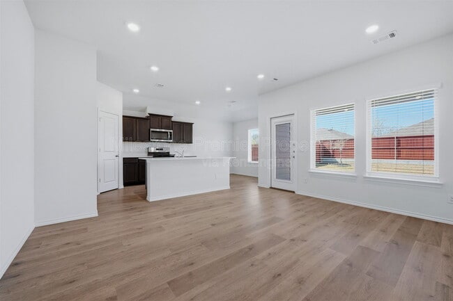 Building Photo - 2428 Montgomery St