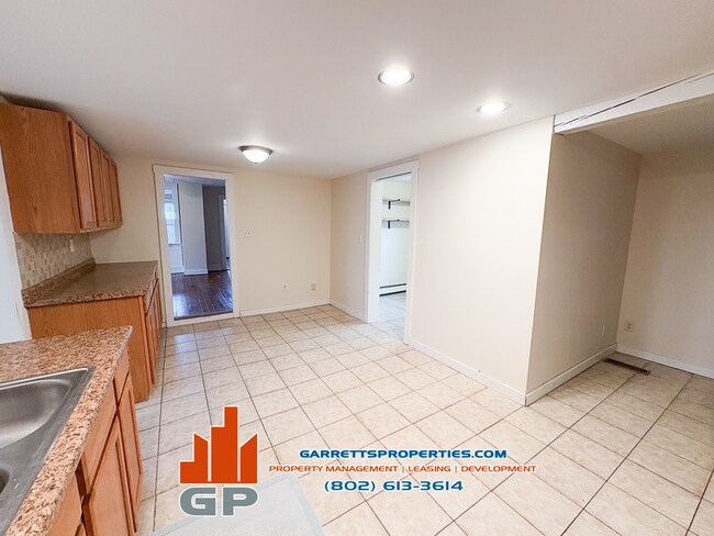 Building Photo - 4 Nashville Rd