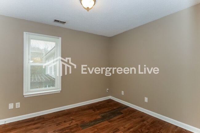 Building Photo - 4599 Addington Dr