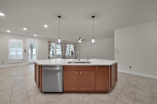 Building Photo - 3929 Eagle Nest Lake Ln