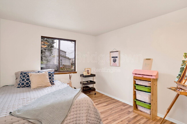 Building Photo - 11735 SW Butte Ln