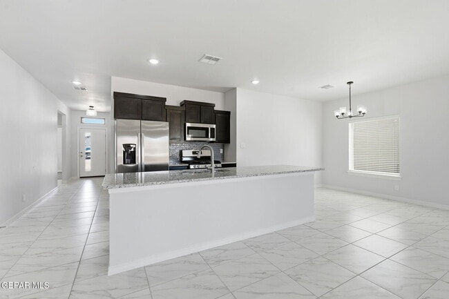 Building Photo - 909 Larkhall Pl