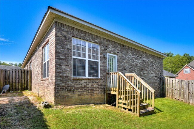 Building Photo - 2436 River Birch Dr