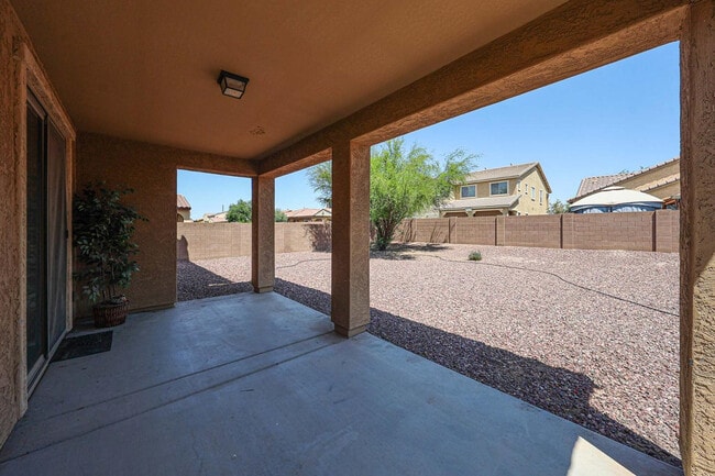 Building Photo - 16982 W Rio Vista Ln