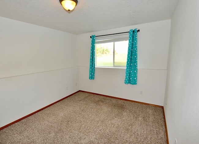 Building Photo - 7682 N Joanna Dr