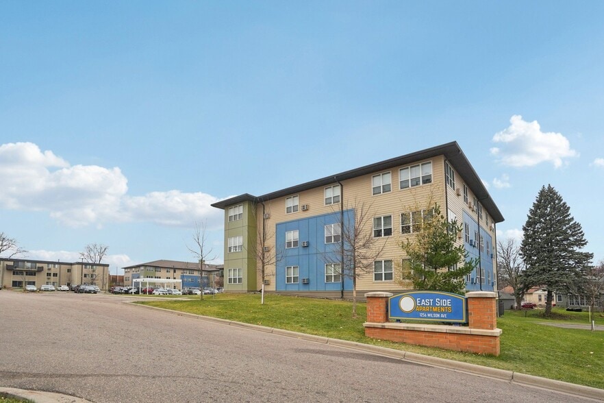 Building Photo - Eastside 1276