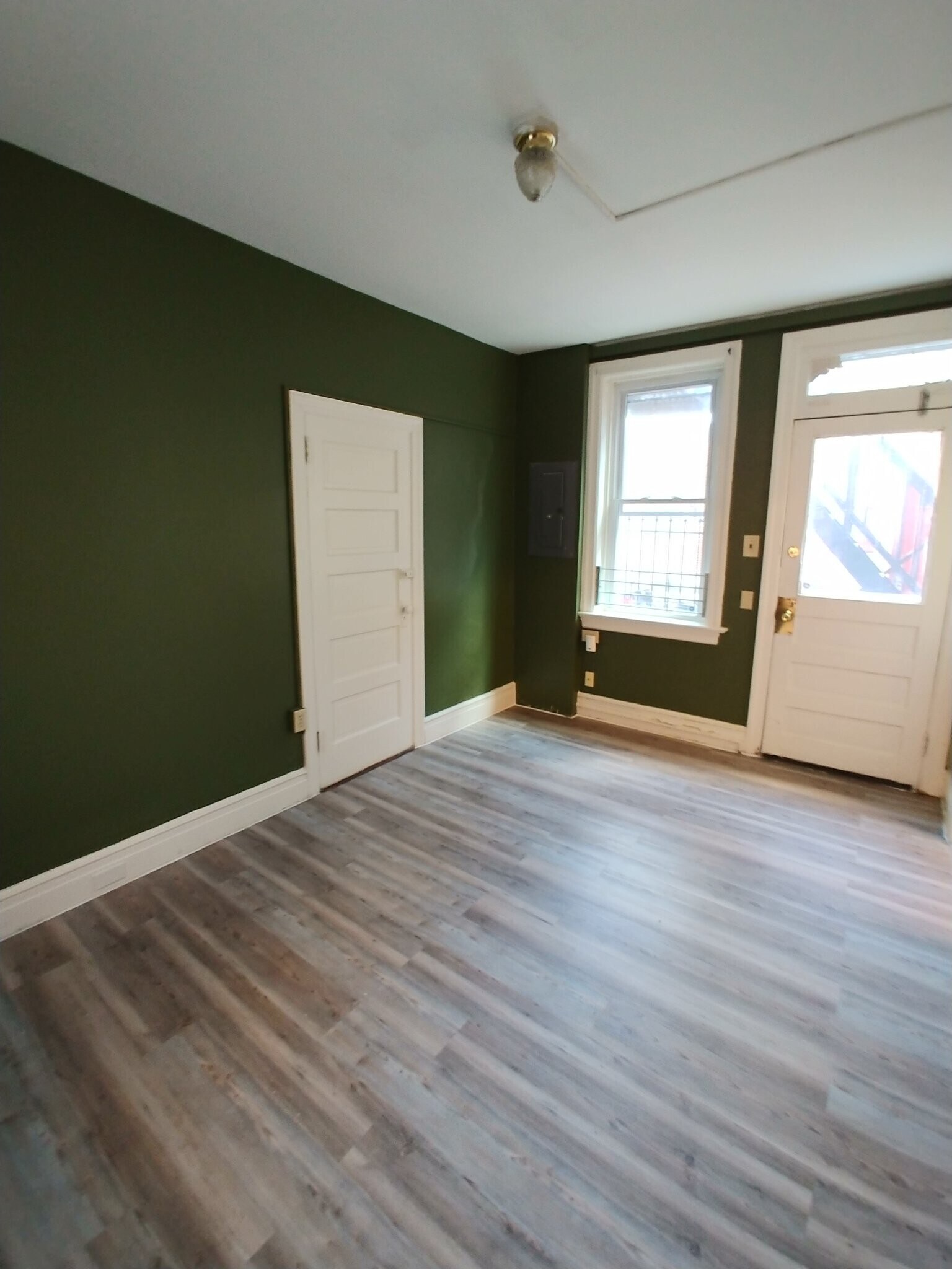 Building Photo - 707 N 2nd St