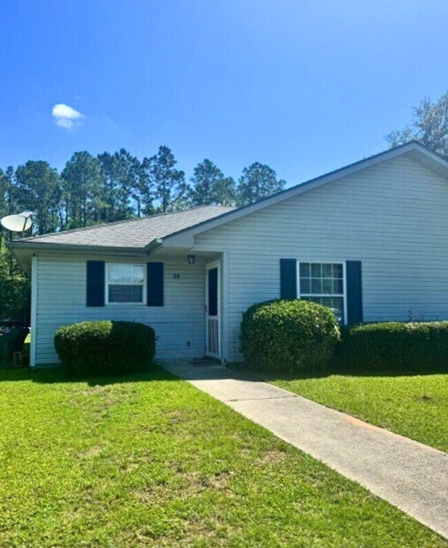 Building Photo - 3BR/2BA Duplex in The Crossings – Prime Lo...