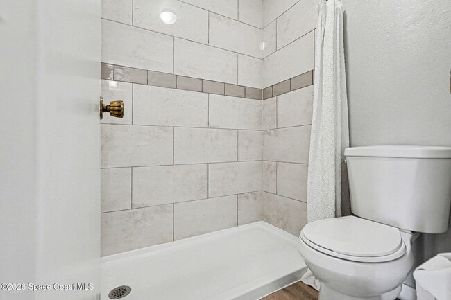 Building Photo - 1021 Abada Ct NE