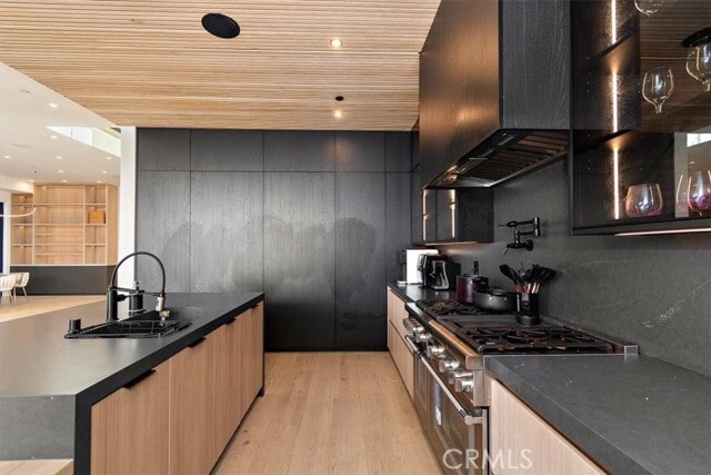 Building Photo - 5347 Natick Ave