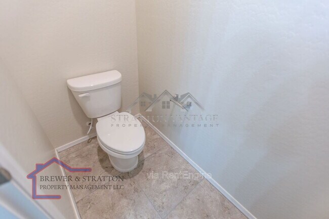 Building Photo - 44498 W Palo Aliso Way