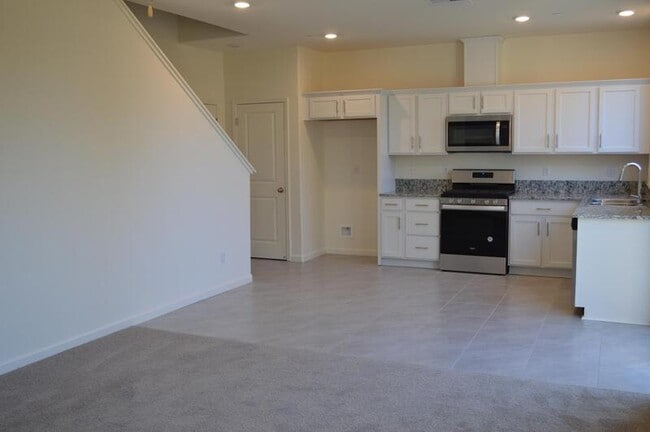 Building Photo - 263 Shafer Ave