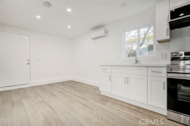 Building Photo - 16503 Kingsbury St