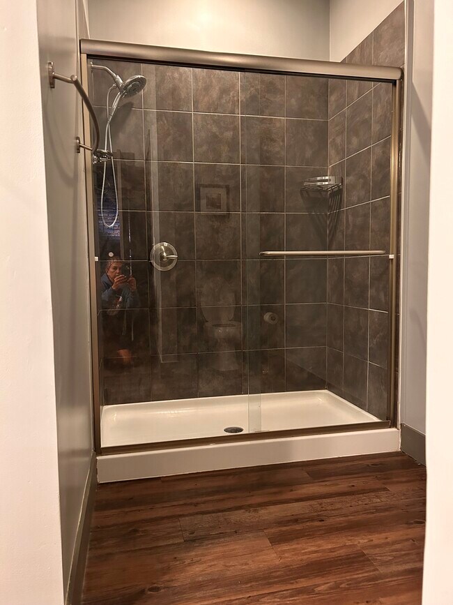Oversized tile shower - 570 S Front St