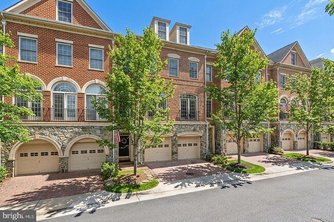 Building Photo - 5187 Brawner Pl