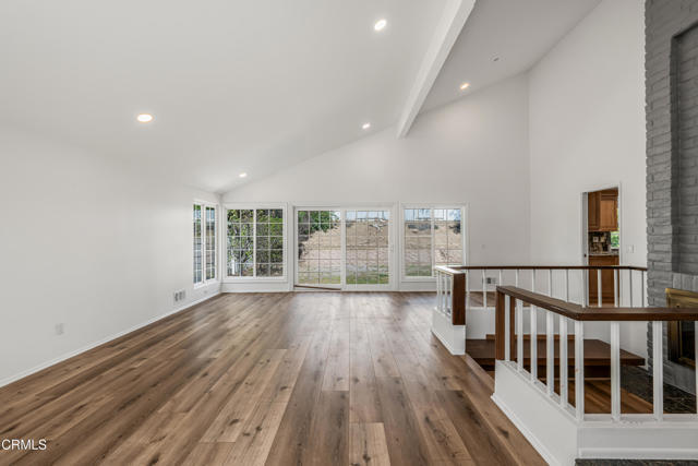 Building Photo - 327 Bethany St