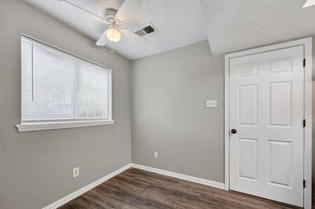 Building Photo - 1604 Homemaker Hills Dr