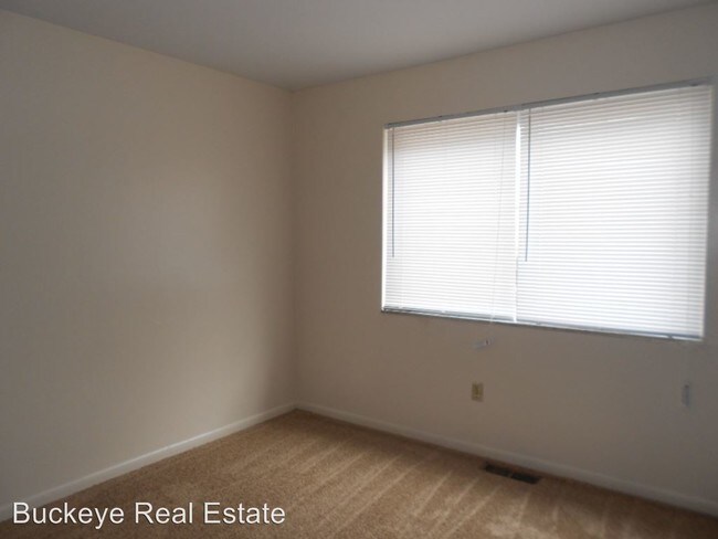 Building Photo - 106 E Lane Ave