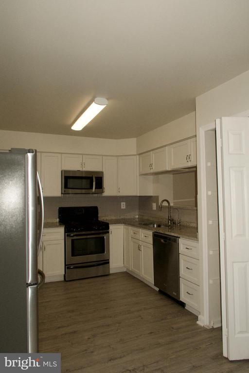 Building Photo - 9213 Andrew Dr