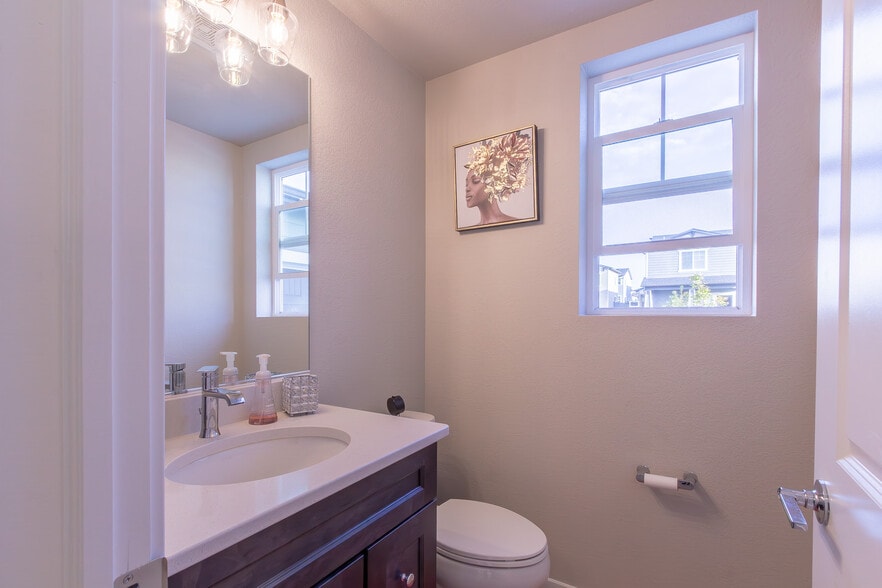 Building Photo - 5863 Summer Dream Dr