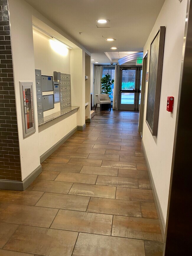 Lobby - 21 George St