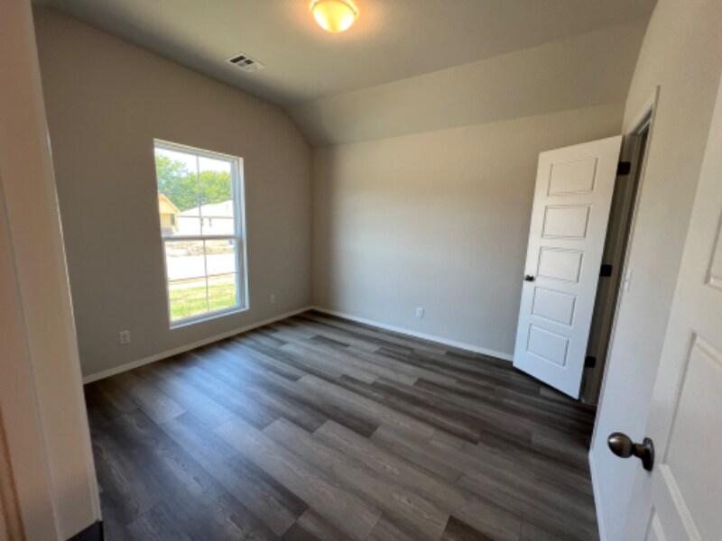 Building Photo - 13923 S Quincy St