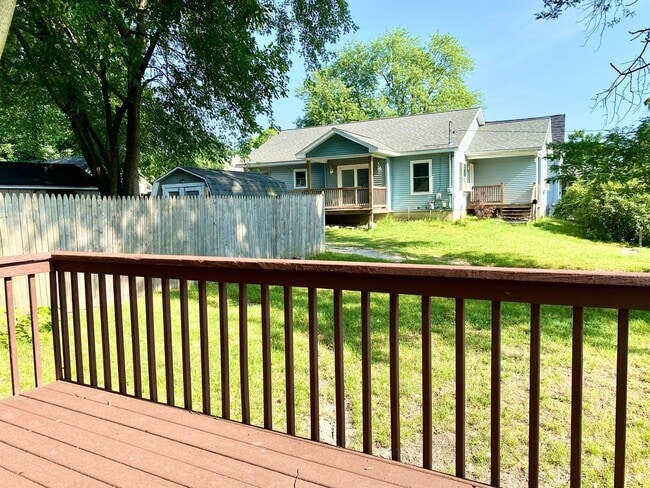 Building Photo - 1101 Crosby St NW