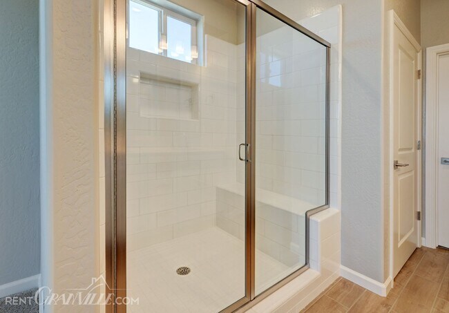 Building Photo - 877 Halford Ln