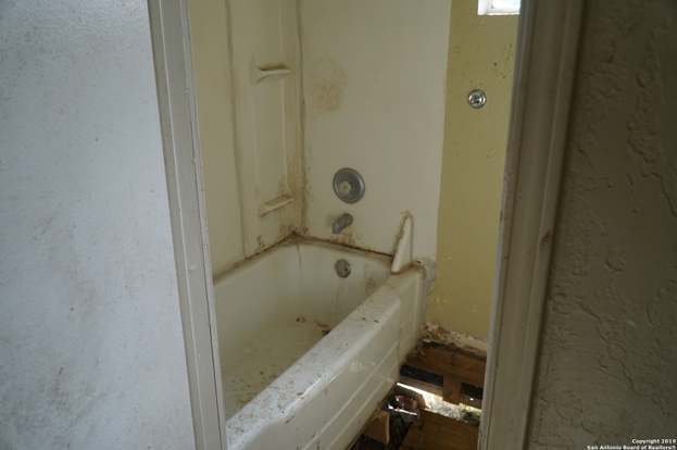 Building Photo - 1511 San Casimiro St