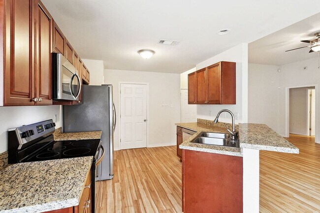 Building Photo - Single Family Home
