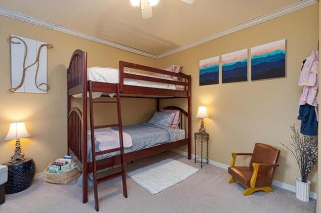 Building Photo - Beautiful home in Haven Heights