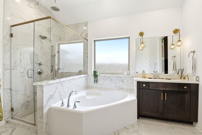 Building Photo - 531 Santa Rosa Hls Dr