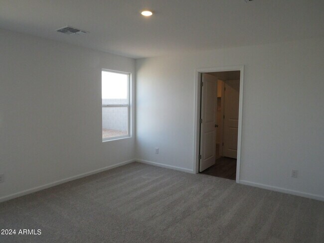 Building Photo - 1456 W Toltec Dr