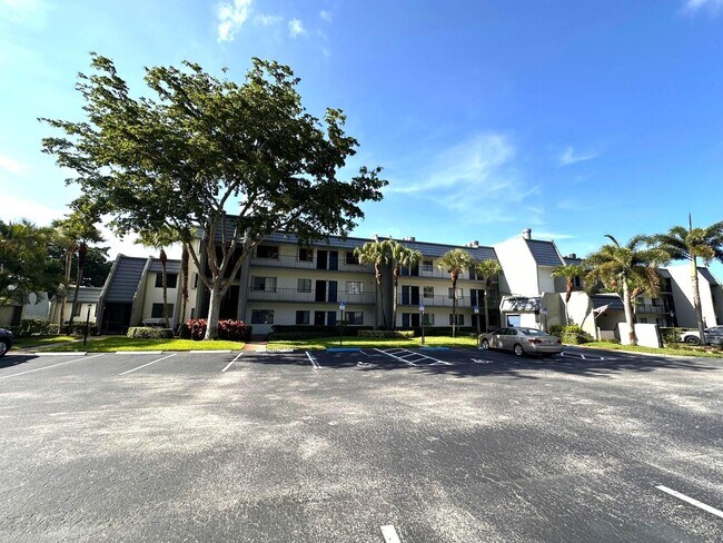 Building Photo - 4832 Esedra Ct