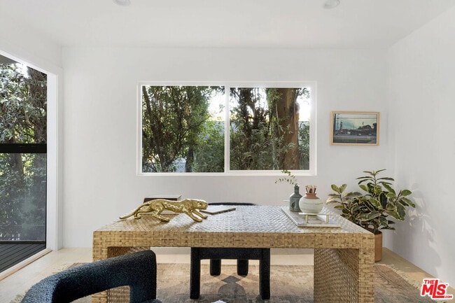 Building Photo - 2600 Zorada Dr