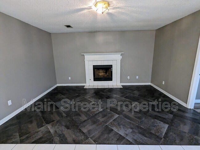 Building Photo - 3441 Jubilee Dr