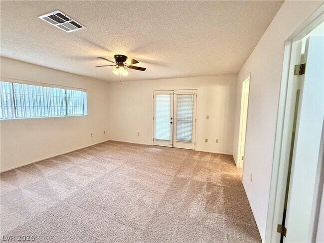 Building Photo - 1081 Pluto St