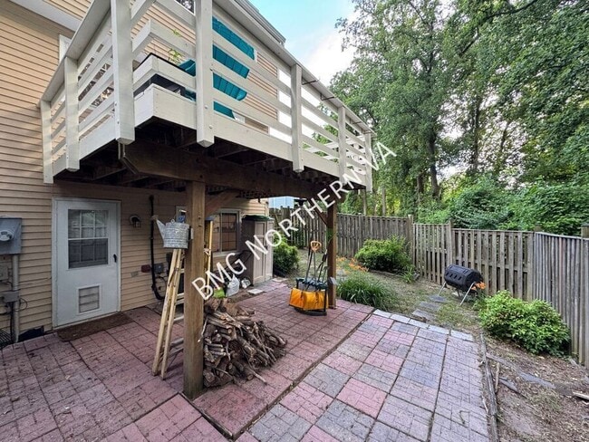 Building Photo - 2816 Raymond Ct