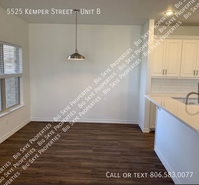 Building Photo - 5525 Kemper St