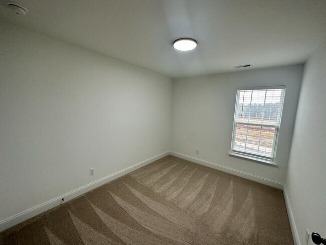 Building Photo - 7117 Leire Ln