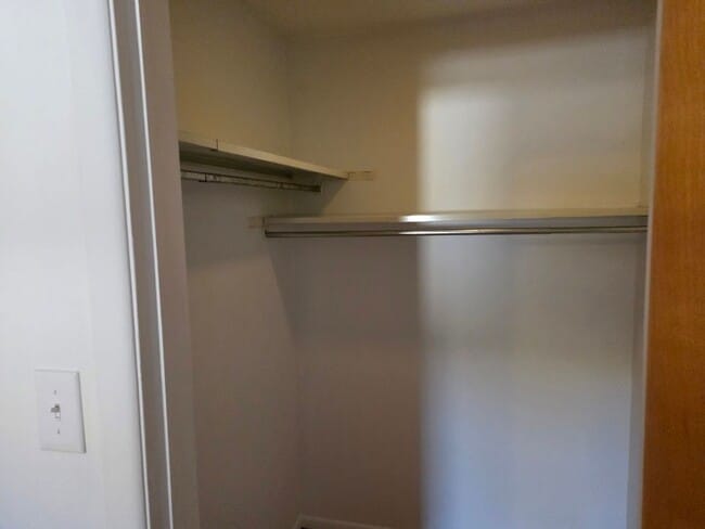 Building Photo - For Rent