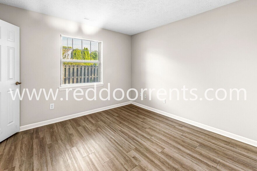 Building Photo - 7610 Chris Anne Dr