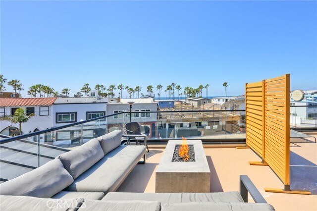 Building Photo - 504 E Balboa Blvd